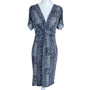 BCBGMAXAZRIA Gray/Black Snakeskin Print Twist Front V-Neck Sheath Dress Size XS